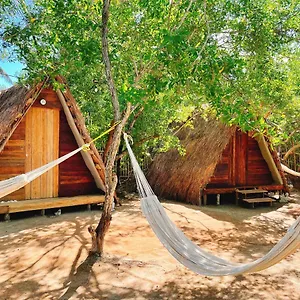 La Aldea Y Camping Isla Holbox